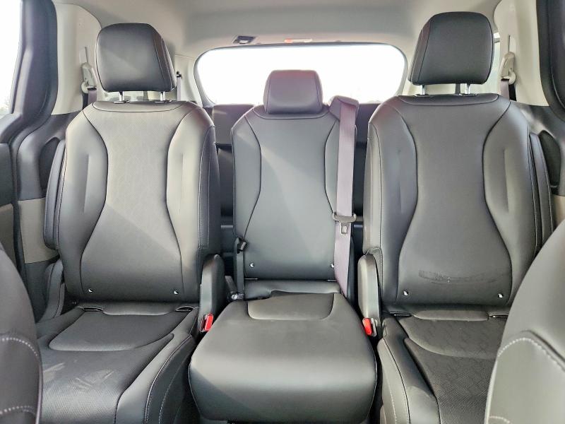 Photo 10 from auction – 2026 KIA CARNIVAL with VIN KNDNC5K38T6615561