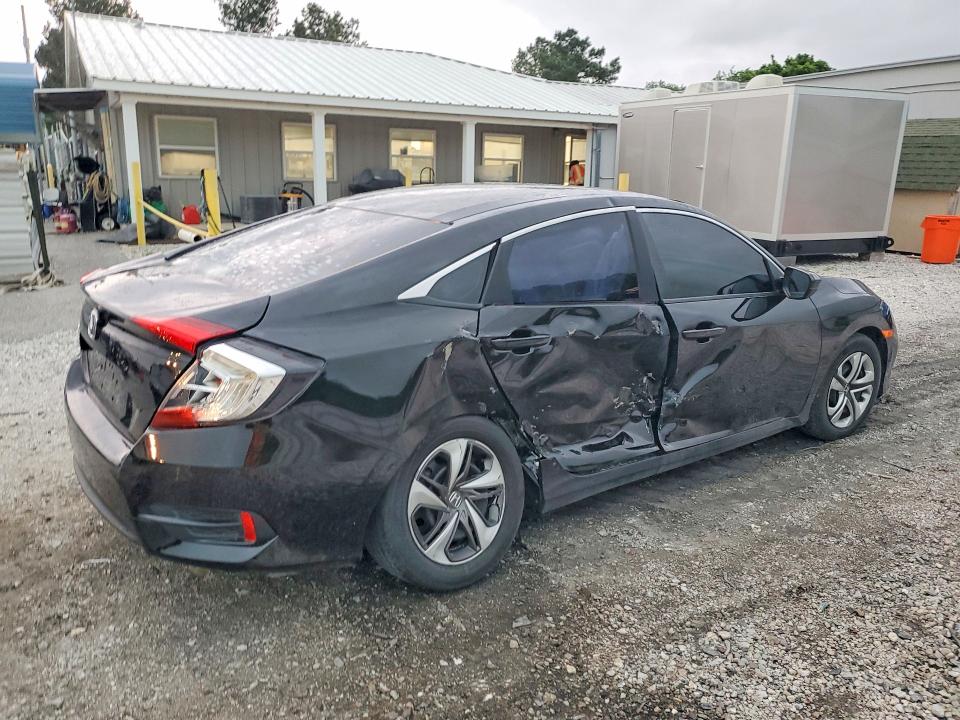 Photo 3 from auction – 2019 HONDA CIVIC with VIN 19XFC2F63KE022397