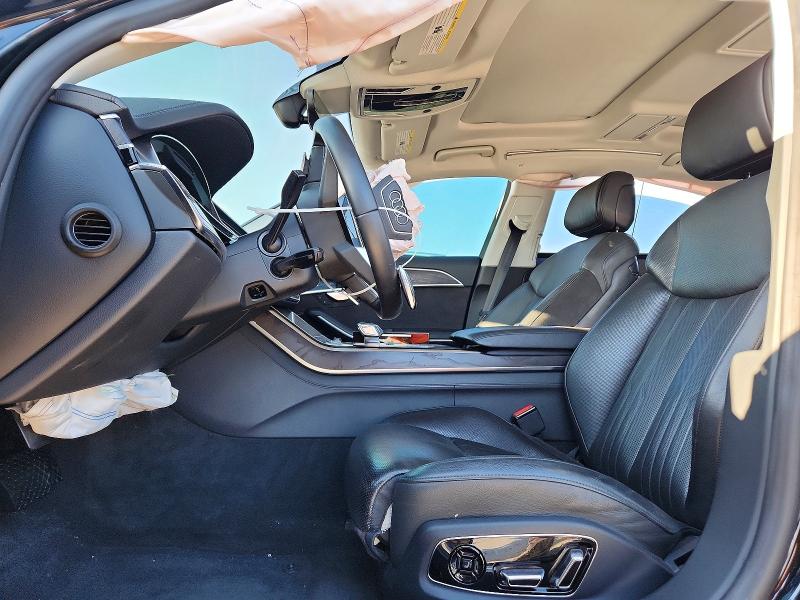 Photo 7 from auction – 2020 AUDI A8 with VIN WAU8EAF8XLN004052