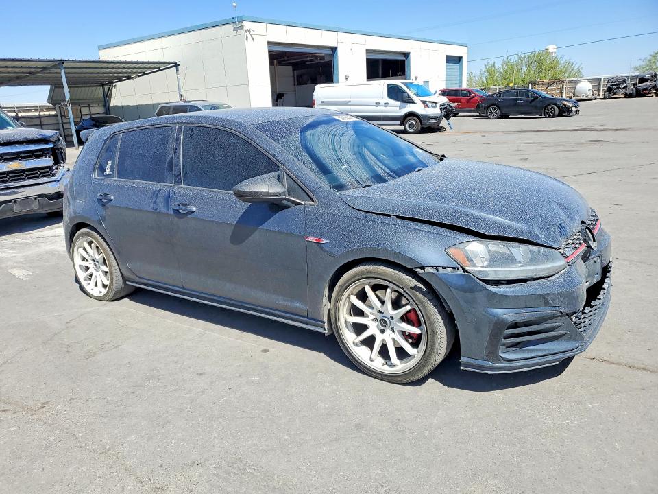 Photo 4 from auction – 2018 VOLKSWAGEN GTI with VIN 3VW547AU7JM295999