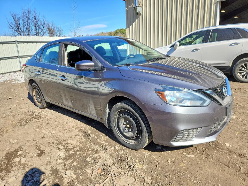 Photo 4 from auction – 2017 NISSAN SENTRA with VIN 3N1AB7AP9HY371083