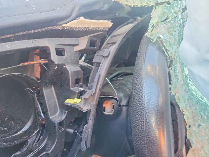 Photo 9 from auction – 2018 TOYOTA COROLLA with VIN 5YFBURHE0JP772006