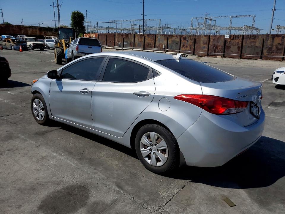 Photo 2 from auction – 2013 HYUNDAI ELANTRA with VIN 5NPDH4AE3DH415513