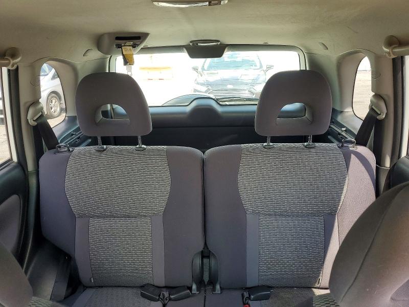 Photo 10 from auction – 2004 TOYOTA RAV4 with VIN JTEHD20V740024053