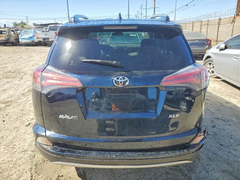 Photo 6 from auction – 2017 TOYOTA RAV4 with VIN JTMWFREVXHD105019