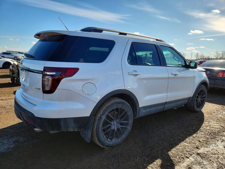 Photo 3 from auction – 2015 FORD EXPLORER with VIN 1FM5K8GT5FGA47888