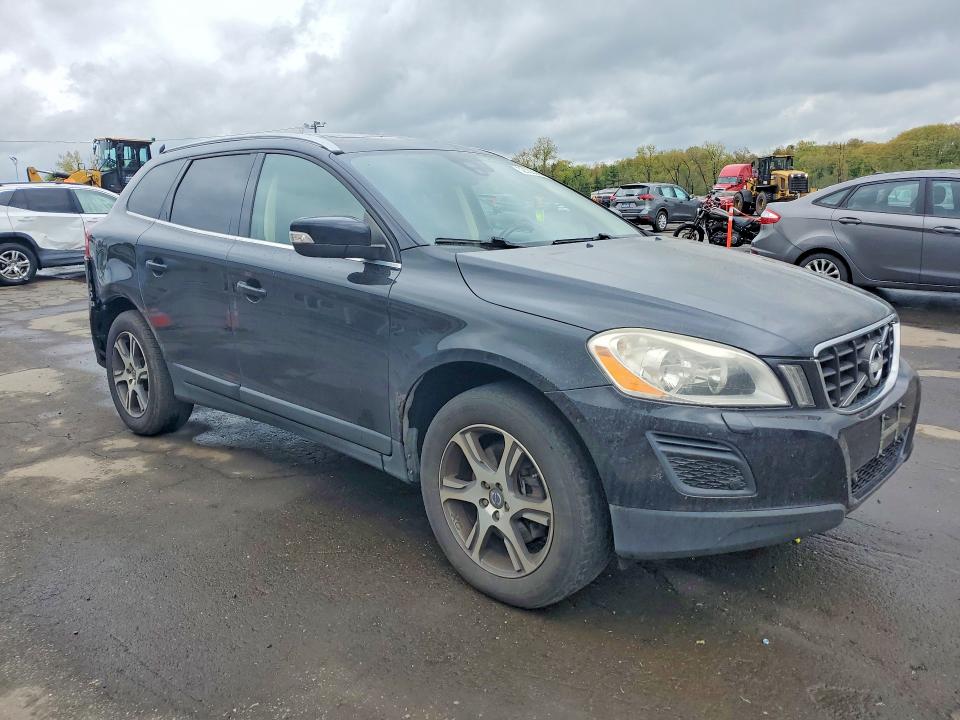 Photo 4 from auction – 2012 VOLVO XC60 with VIN YV4902DZ2C2313651