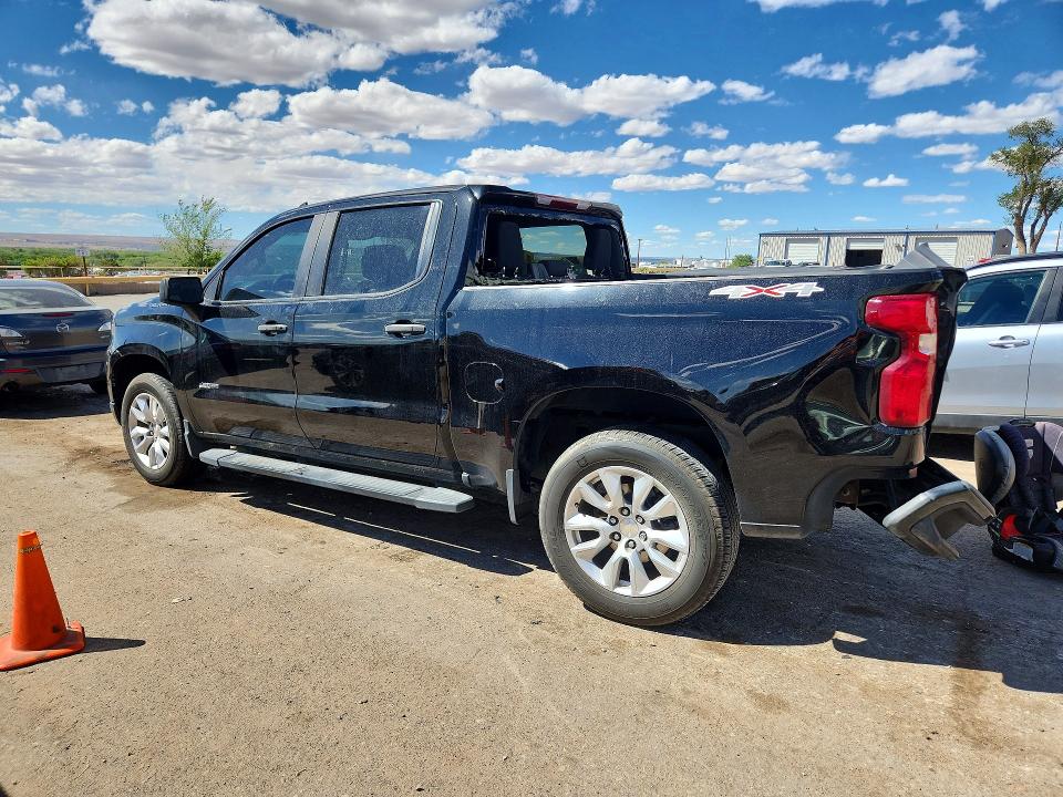 Photo 2 from auction – 2022 CHEVROLET SILVERADO with VIN 1GCPDBEK5NZ584035
