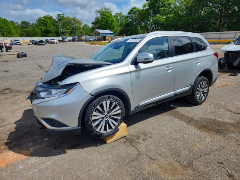 MITSUBISHI OUTLANDER 2020 with VIN JA4AD3A32LZ019503 - Photo from auction