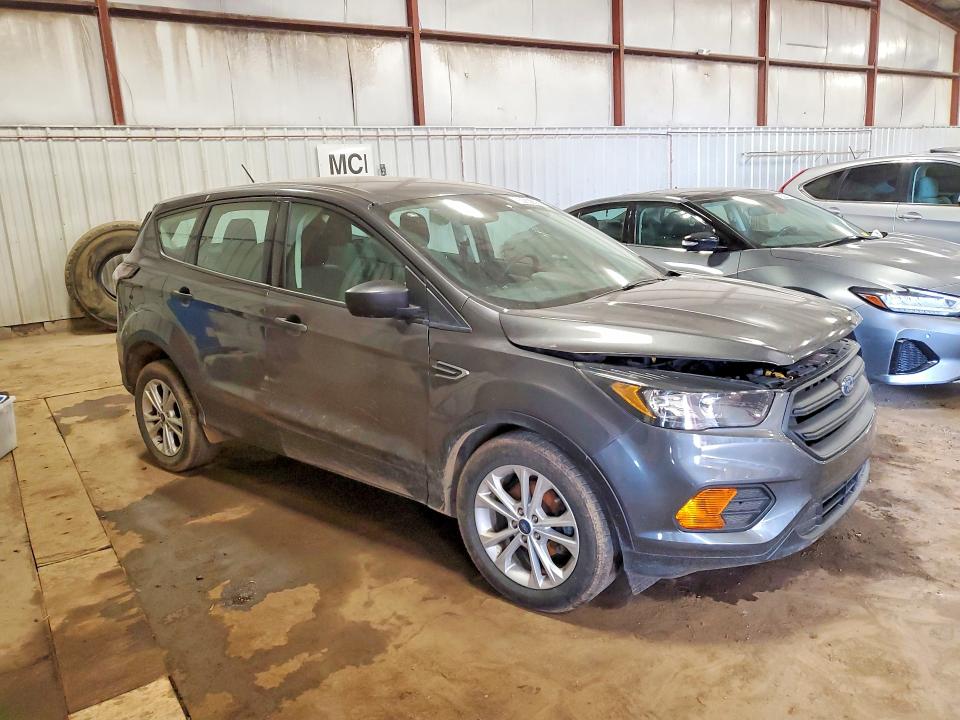 Photo 4 from auction – 2018 FORD ESCAPE with VIN 1FMCU0F79JUC39588