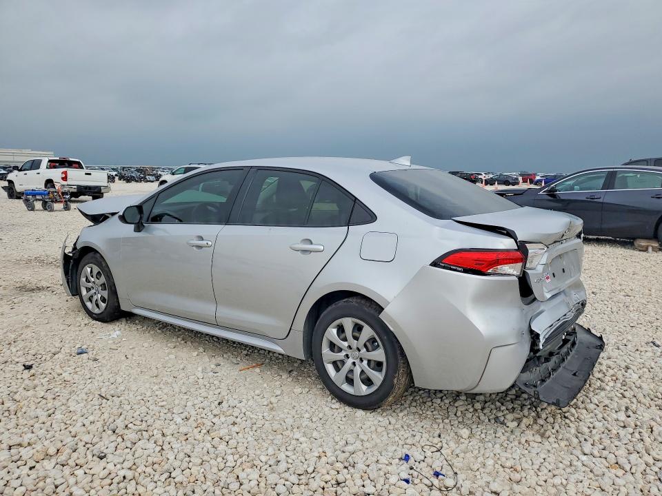 Photo 2 from auction – 2022 TOYOTA COROLLA with VIN JTDEPMAE9NJ197982