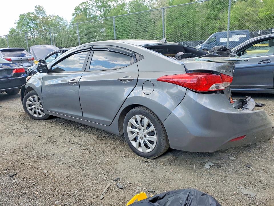 Photo 2 from auction – 2013 HYUNDAI ELANTRA with VIN 5NPDH4AE4DH201341