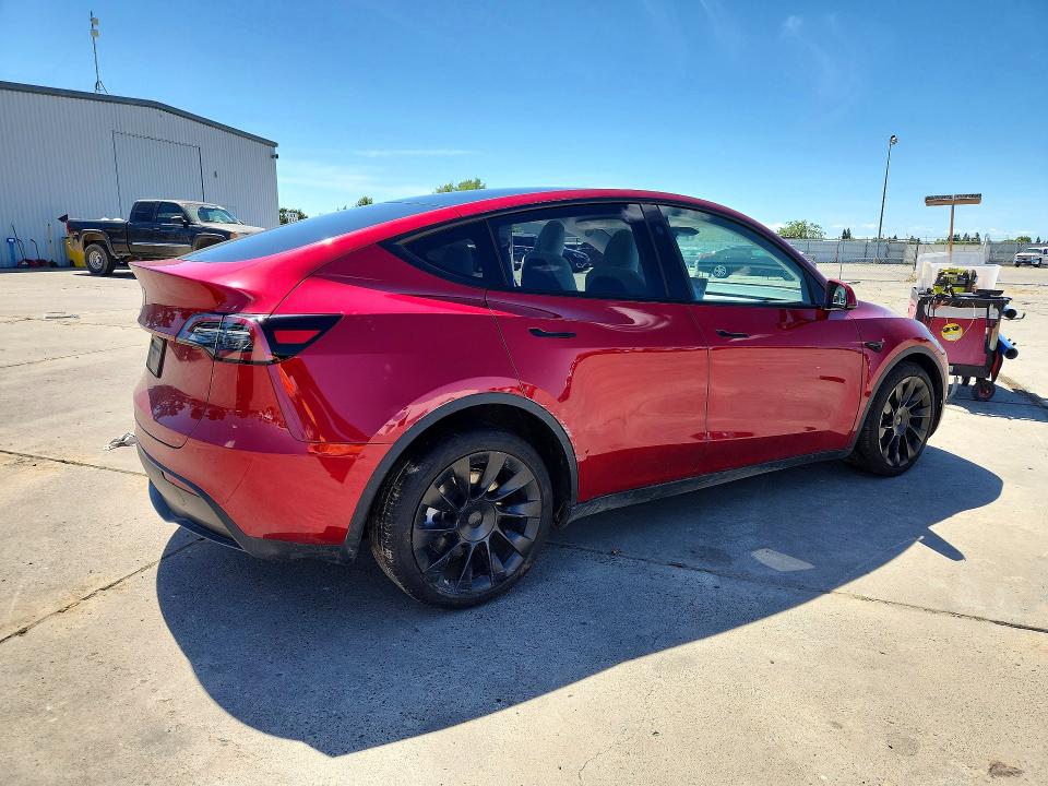 Photo 3 from auction – 2025 TESLA MODEL Y with VIN 7SAYGDED3SF234979