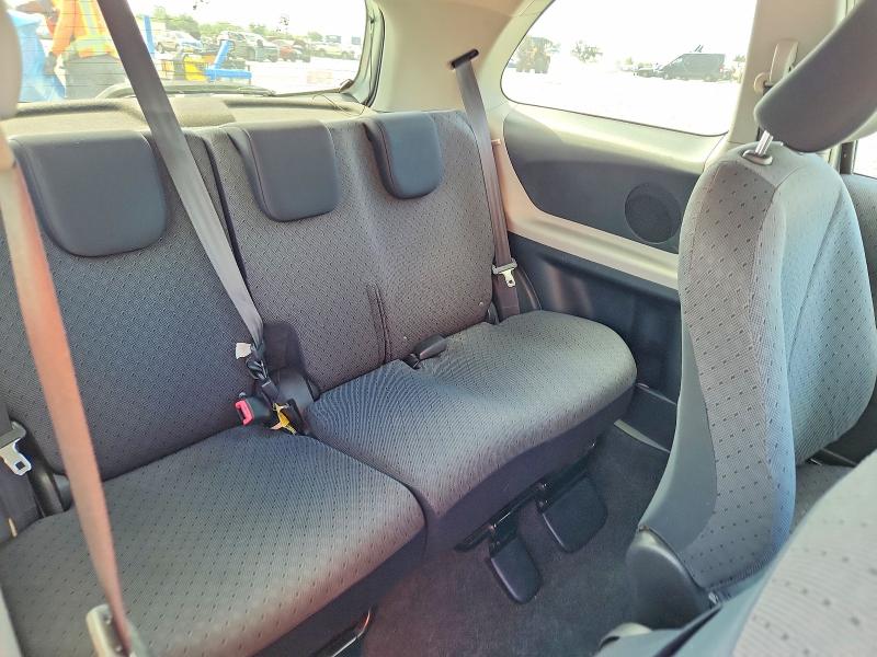 Photo 10 from auction – 2011 TOYOTA YARIS with VIN JTDJT4K39B5339470