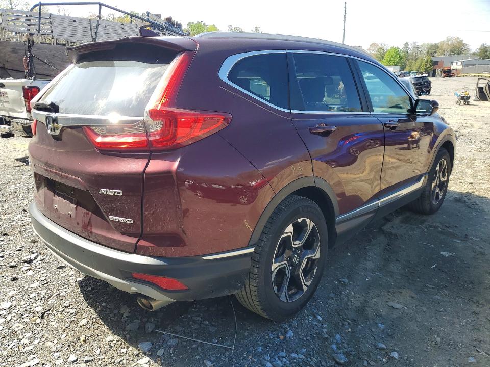Photo 3 from auction – 2017 HONDA CR-V with VIN 2HKRW2H90HH632922