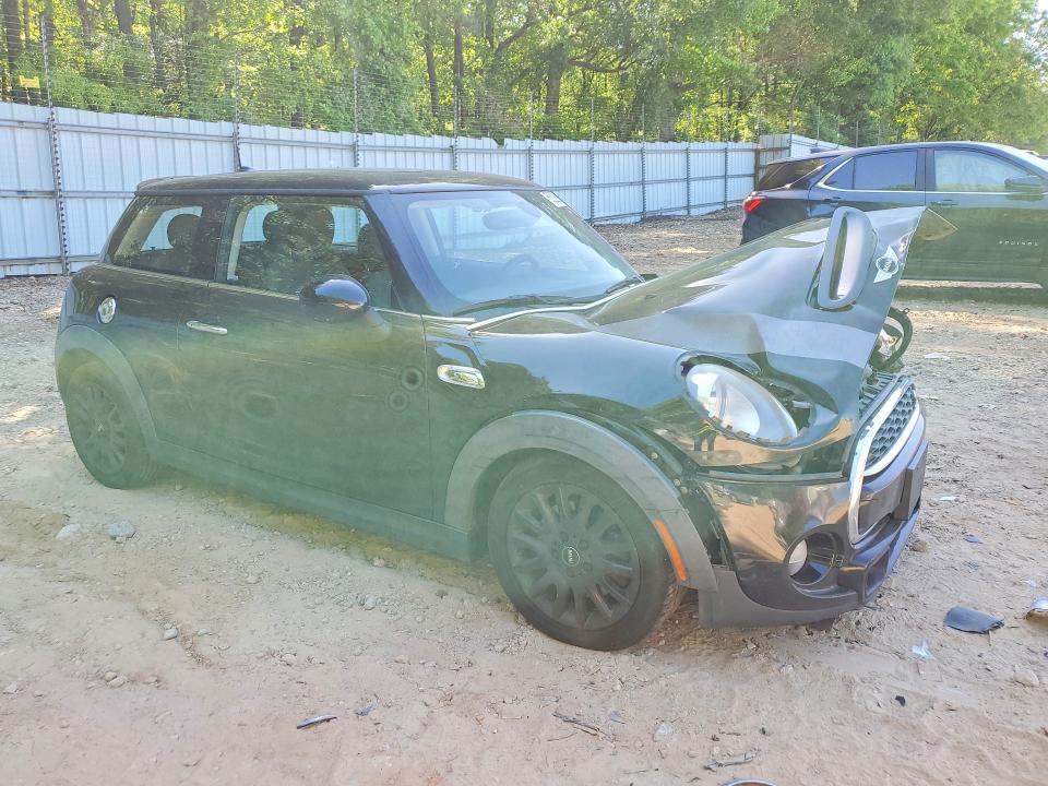 Photo 4 from auction – 2016 MINI COOPER with VIN WMWXP7C57G2C60873