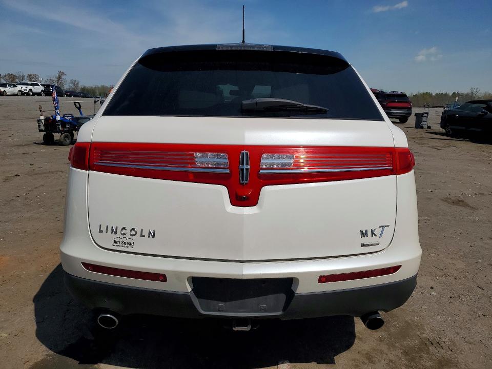 Photo 6 from auction – 2011 LINCOLN MKT with VIN 2LMHJ5ATXBBJ54769