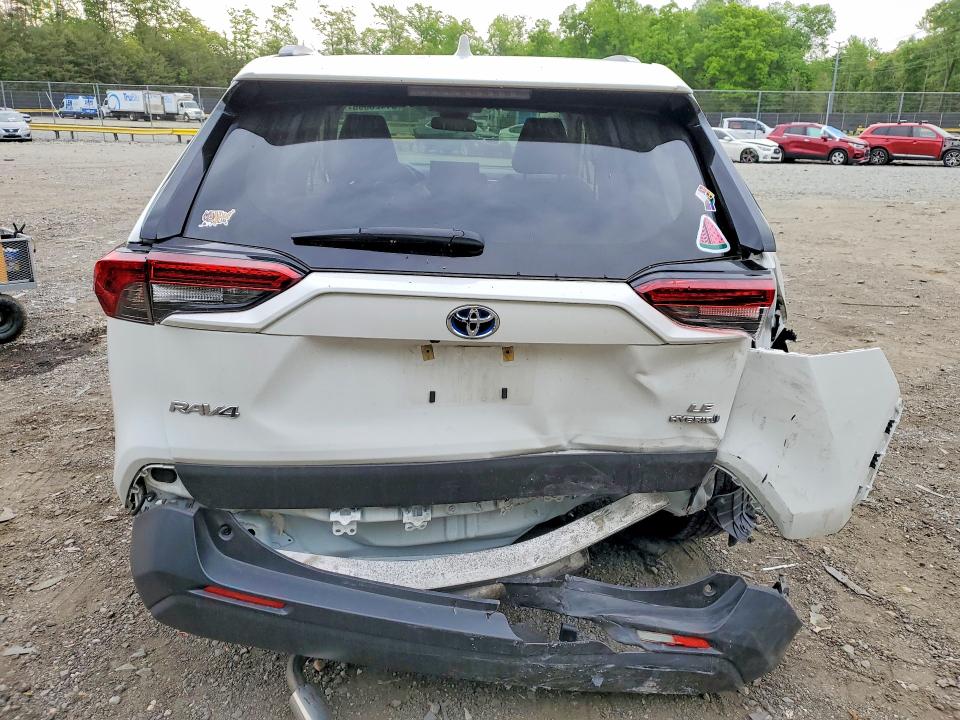 Photo 6 from auction – 2022 TOYOTA RAV4 with VIN JTMMWRFV2ND154801
