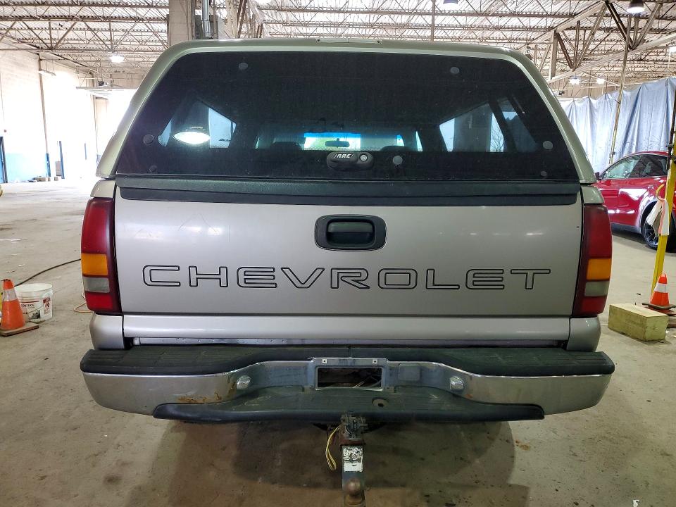 Photo 6 from auction – 2000 CHEVROLET SILVERADO with VIN 1GCEK14W2YZ262999