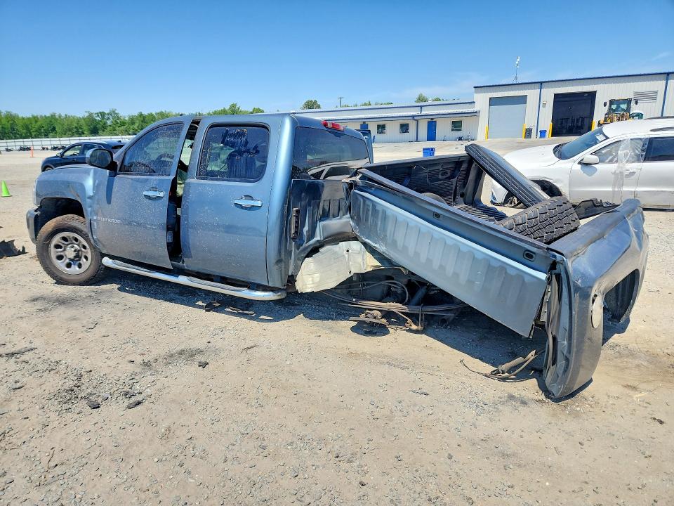 Photo 2 from auction – 2007 CHEVROLET SILVERADO with VIN 2GCEC13C971550708