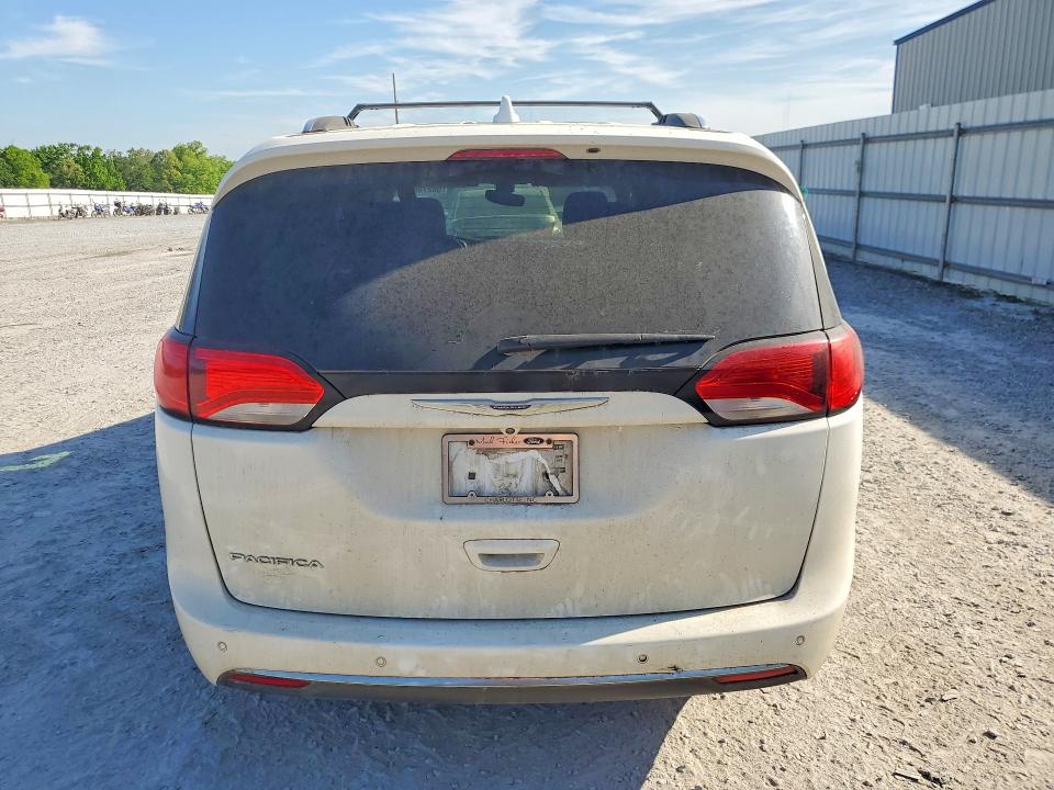 Photo 6 from auction – 2018 CHRYSLER PACIFICA with VIN 2C4RC1EG0JR355011