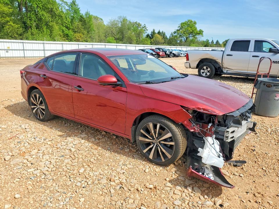 Photo 4 from auction – 2019 NISSAN ALTIMA with VIN 1N4BL4FW0KC185743