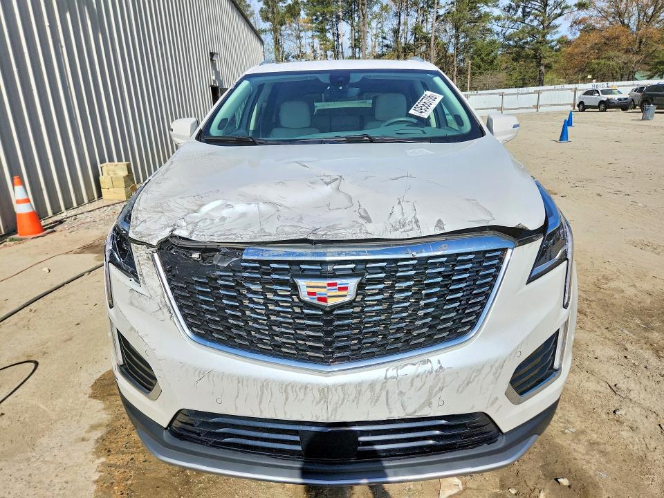Photo 5 from auction – 2023 CADILLAC XT5 with VIN 1GYKNDRSXPZ172946