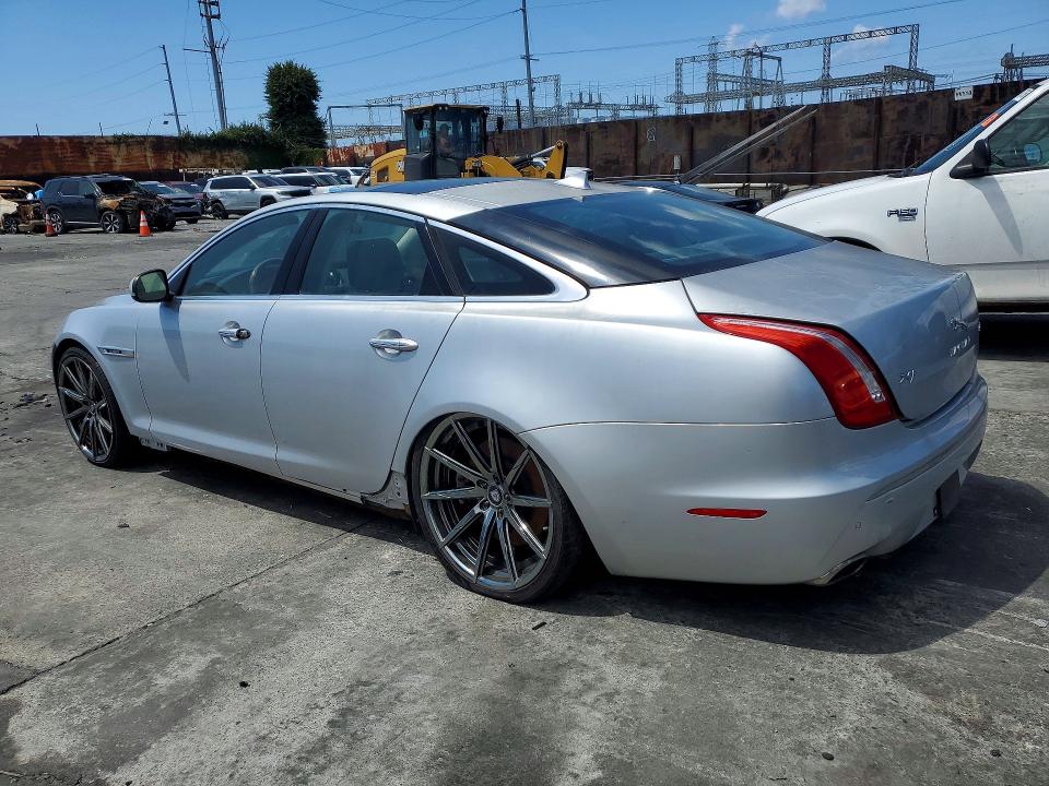 Photo 2 from auction – 2013 JAGUAR XJ with VIN SAJWA1GT2DMV54721