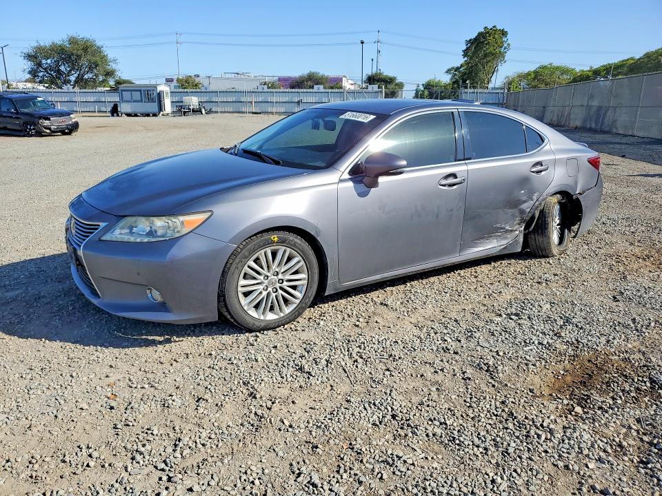LEXUS ES 2015 with VIN JTHBK1GG9F2184524 - Photo from auction
