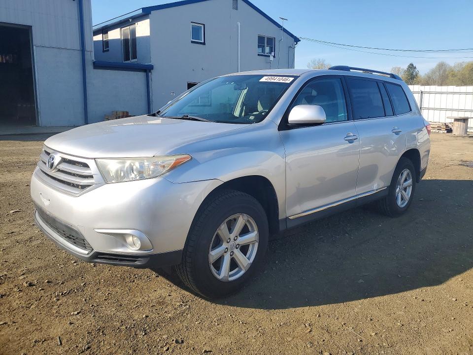 2013 TOYOTA HIGHLANDER - Търг №49941046