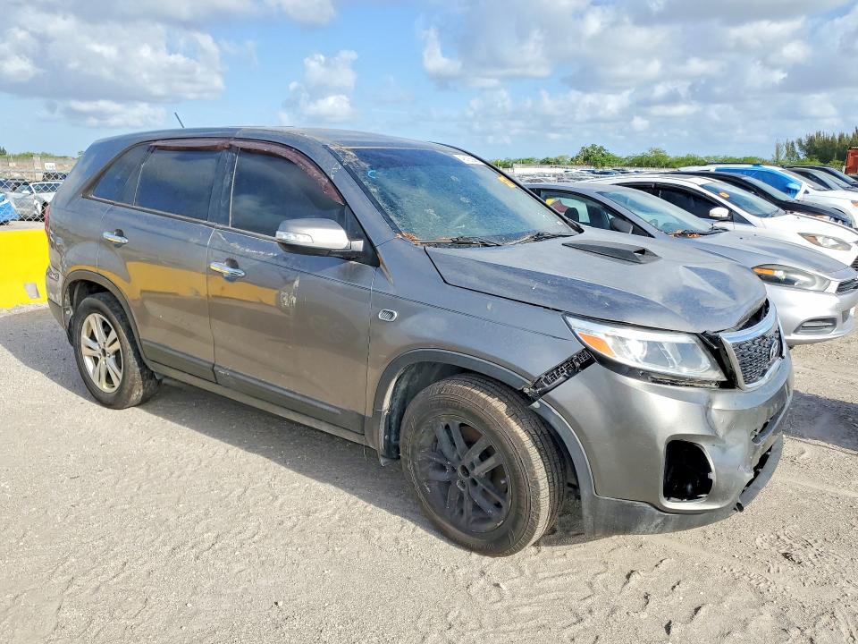 Photo 4 from auction – 2014 KIA SORENTO with VIN 5XYKT3A6XEG535990