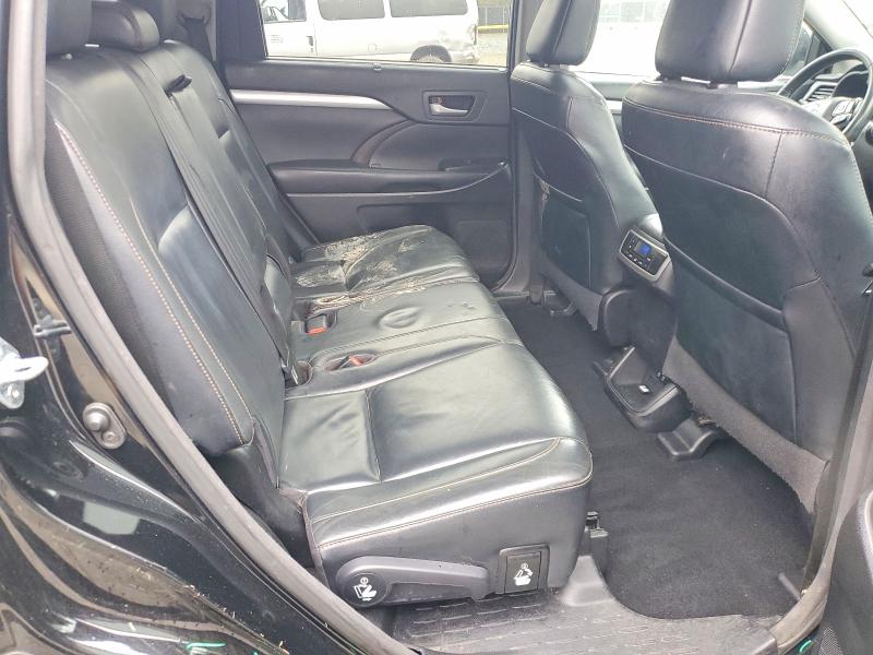 Photo 11 from auction – 2017 TOYOTA HIGHLANDER with VIN 5TDJZRFH1HS509924