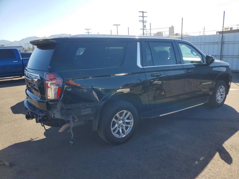 Photo 3 from auction – 2023 CHEVROLET SUBURBAN with VIN 1GNSCCKD1PR165098