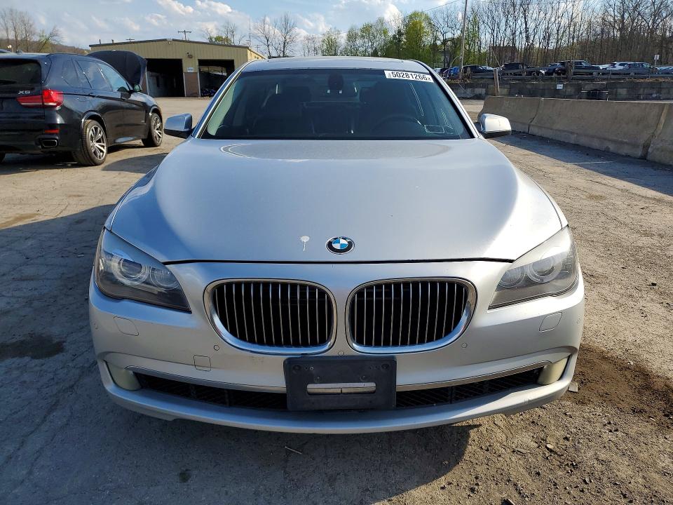 Photo 5 from auction – 2012 BMW 750 with VIN WBAKC8C55CC434999