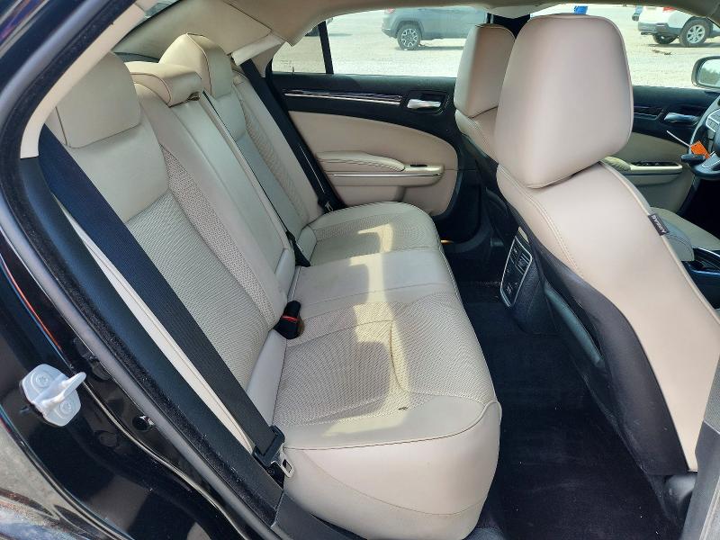 Photo 10 from auction – 2018 CHRYSLER 300 with VIN 2C3CCAEG2JH191681