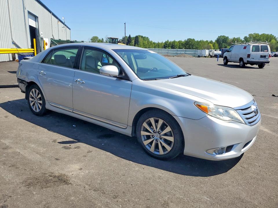 Photo 4 from auction – 2011 TOYOTA AVALON with VIN 4T1BK3DB7BU384172