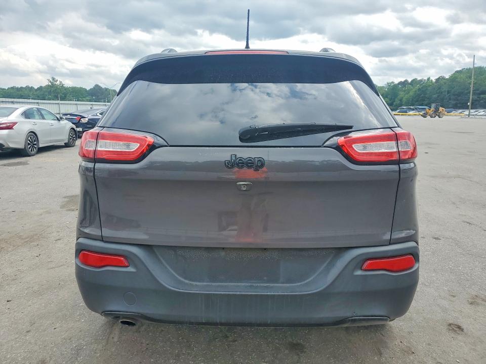 Photo 6 from auction – 2018 JEEP CHEROKEE with VIN 1C4PJLCB4JD518844
