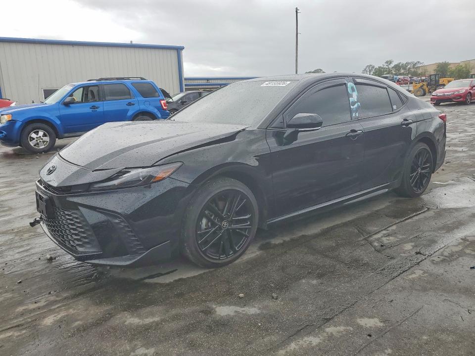 TOYOTA CAMRY 2025 with VIN 4T1DAACK6SU077352 - Photo from auction