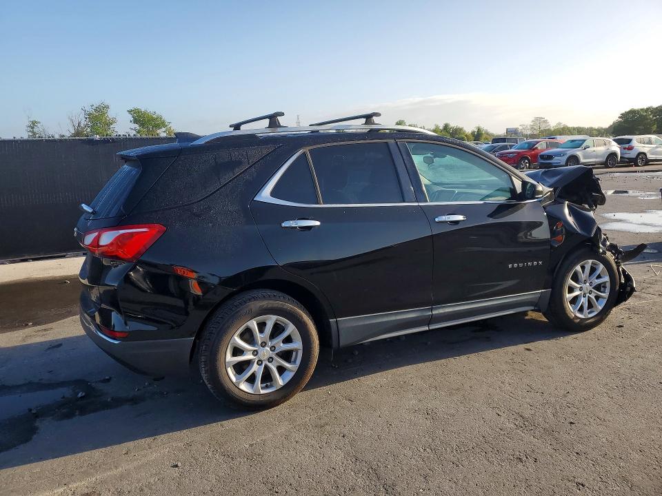 Photo 3 from auction – 2018 CHEVROLET EQUINOX with VIN 2GNAXJEV4J6251193
