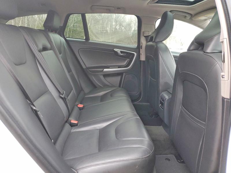 Photo 10 from auction – 2018 VOLVO V60 CROSS COUNTRY with VIN YV440MWKXJ2044298
