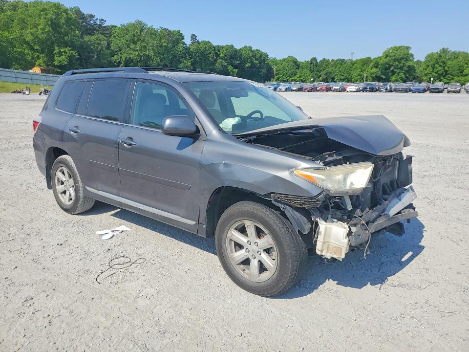 Photo 4 from auction – 2011 TOYOTA HIGHLANDER with VIN 5TDBK3EH7BS075782