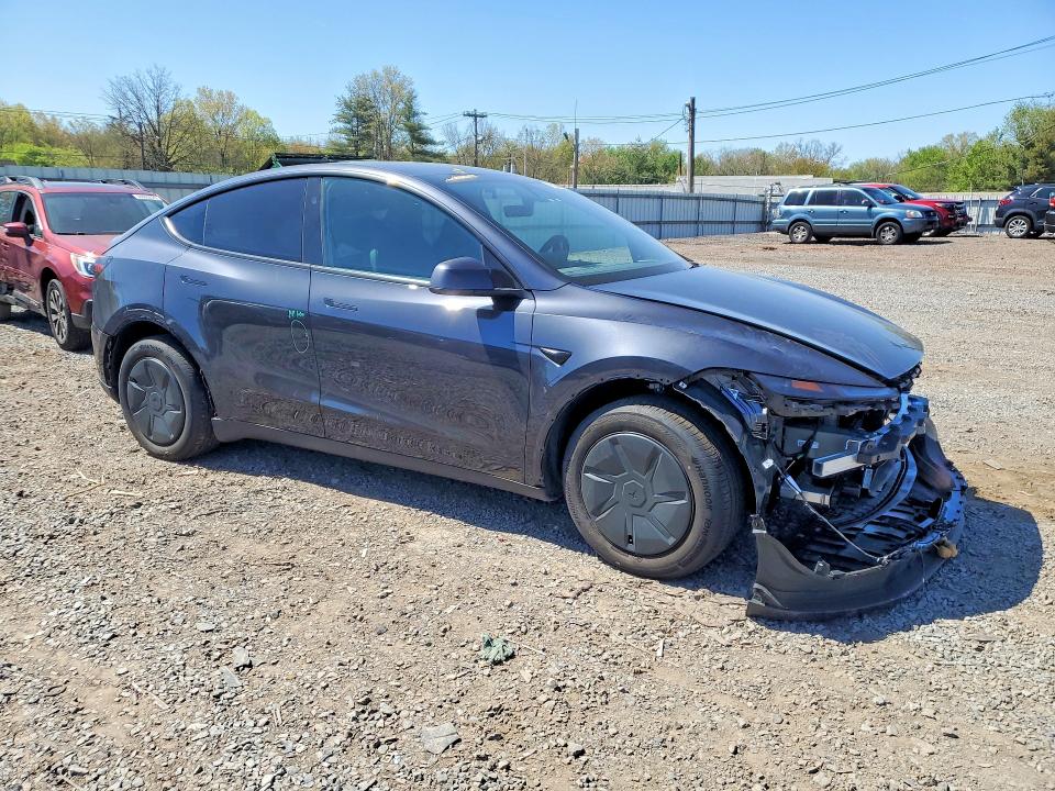 Photo 4 from auction – 2026 TESLA MODEL Y with VIN 7SAYGDED2TA590953
