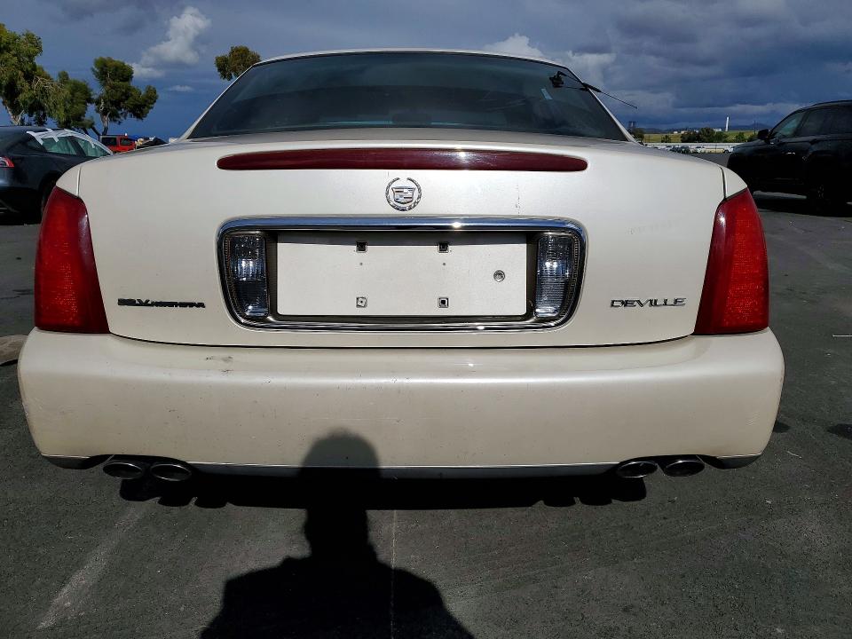 Photo 6 from auction – 2002 CADILLAC DEVILLE with VIN 1G6KD57Y02U260838
