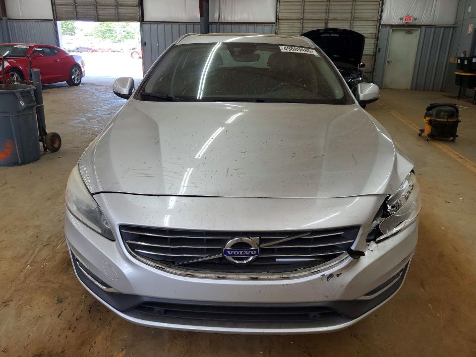 Photo 5 from auction – 2015 VOLVO V60 with VIN YV140MEK1F1255062