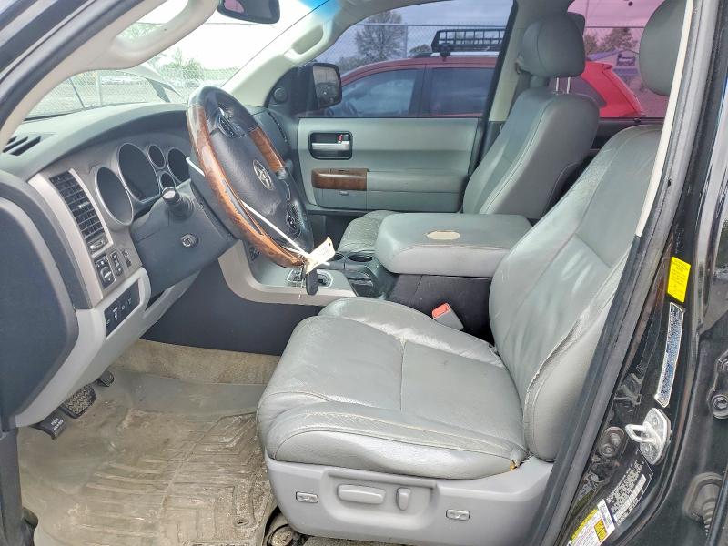 Photo 7 from auction – 2010 TOYOTA SEQUOIA with VIN 5TDDW5G15AS034526