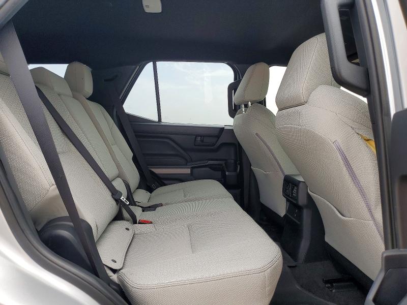 Photo 11 from auction – 2025 TOYOTA 4RUNNER with VIN JTEVA5AR9S5006975