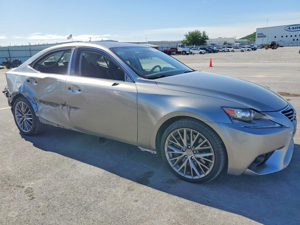 صورة رقم 4 من المزاد - 2016 LEXUS IS مع VIN JTHBA1D28G5007135