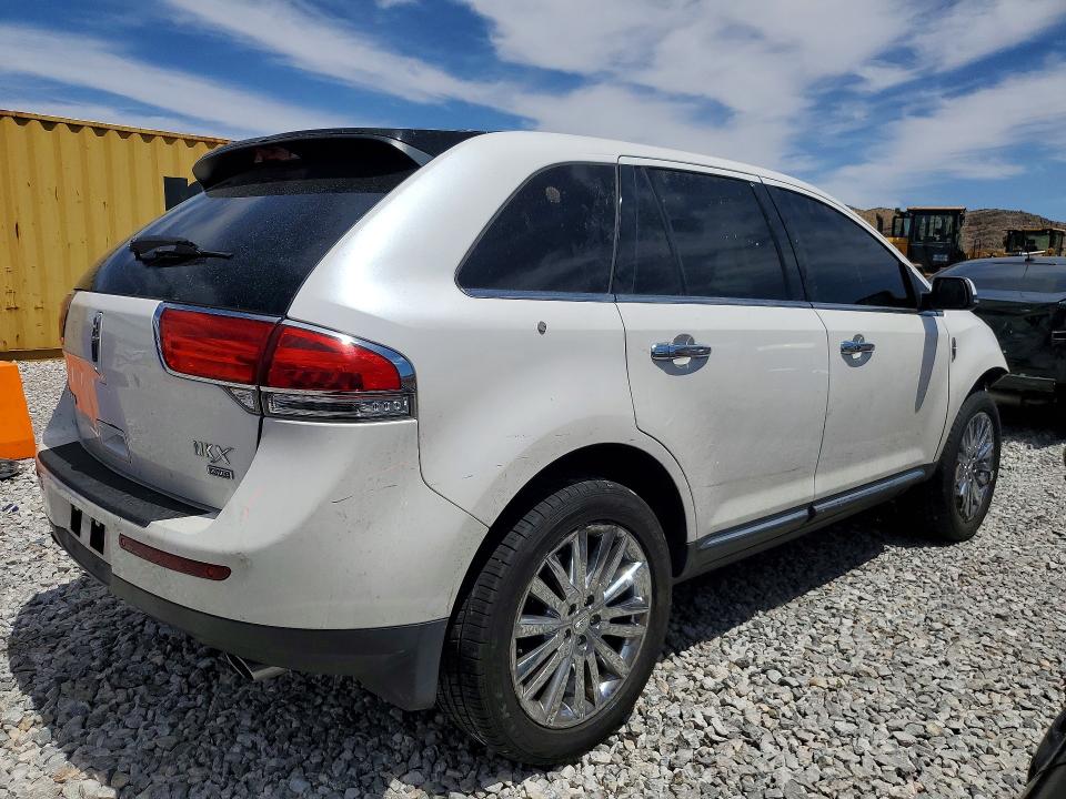 Photo 3 from auction – 2014 LINCOLN MKX with VIN 2LMDJ8JK9EBL00932