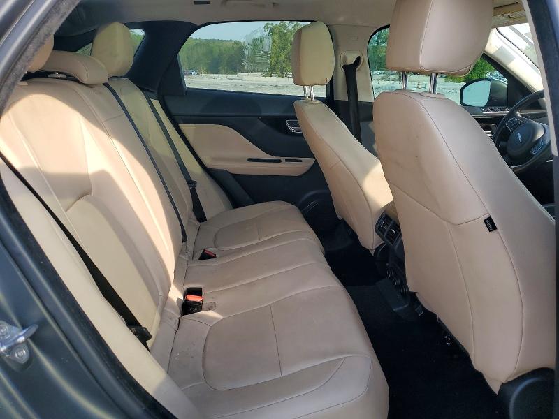 Photo 11 from auction – 2017 JAGUAR F-PACE with VIN SADCJ2BV7HA893129