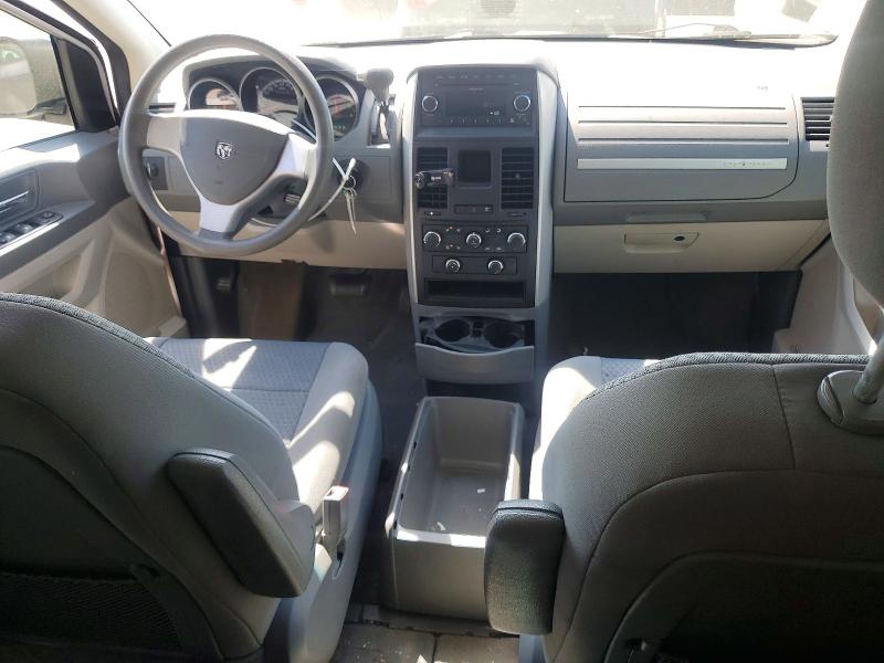 Photo 8 from auction – 2010 DODGE GRAND CARAVAN with VIN 2D4RN4DE2AR111374